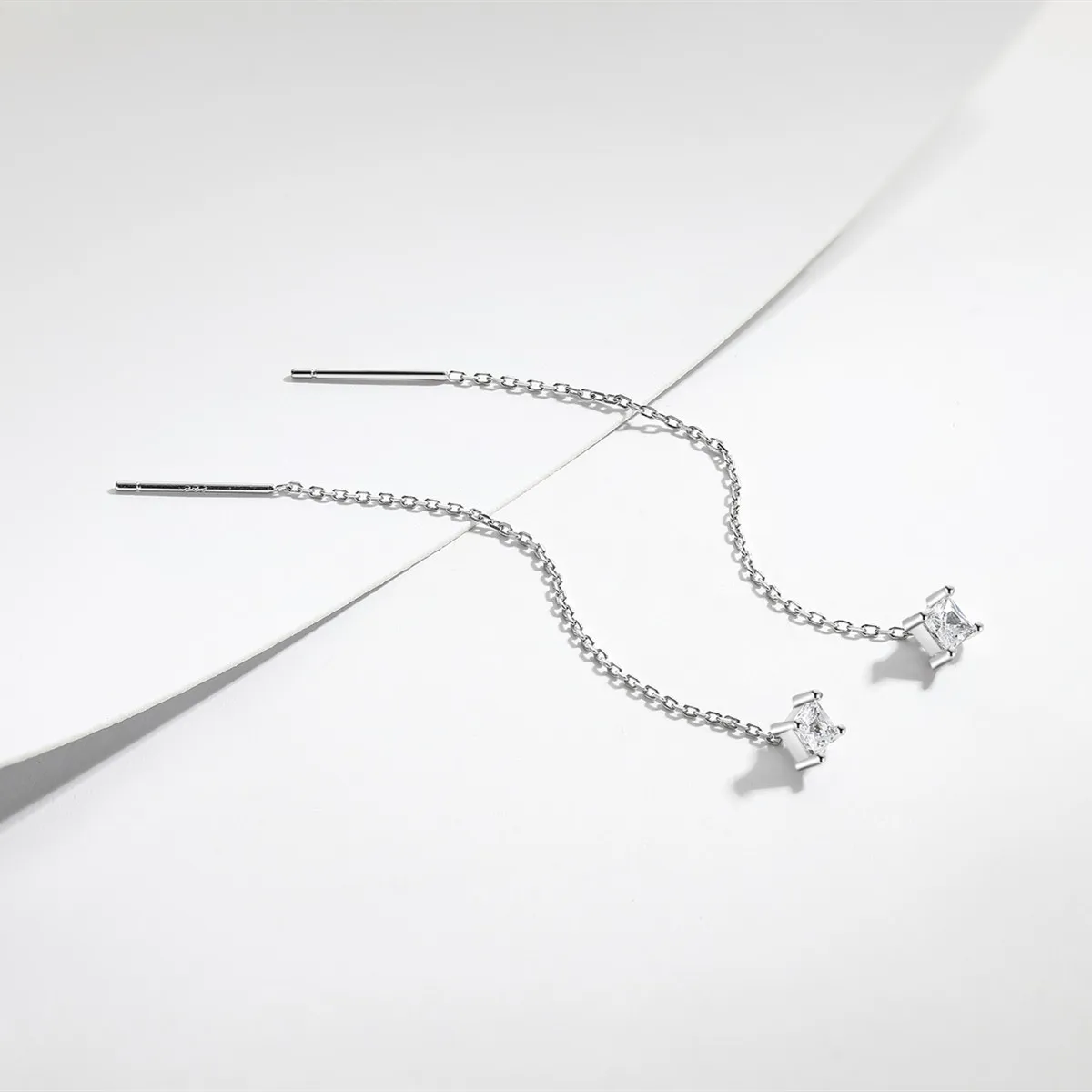 ORECCHINI SALISCENTI PUNTO LUCE ARGENTO